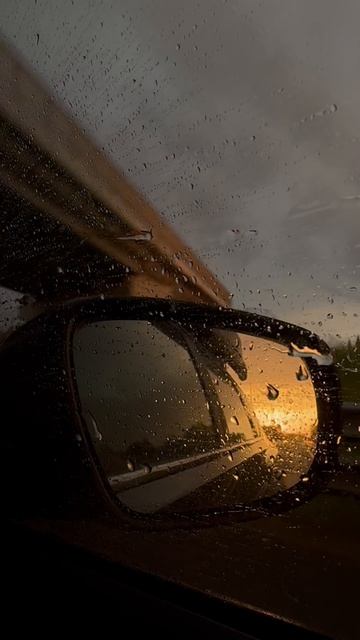 Поездка домой 🚗 🌧️