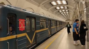 Эксклюзив! Перегонка голубой смерти с грузом на станции Кировский завод