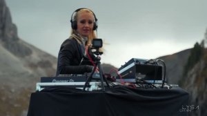Lysa Chain Live set @ Passo Giau