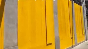 В Женеве досками закрыли витрины дорогих магазинов и банков   на случай волнений накануне саммита G7