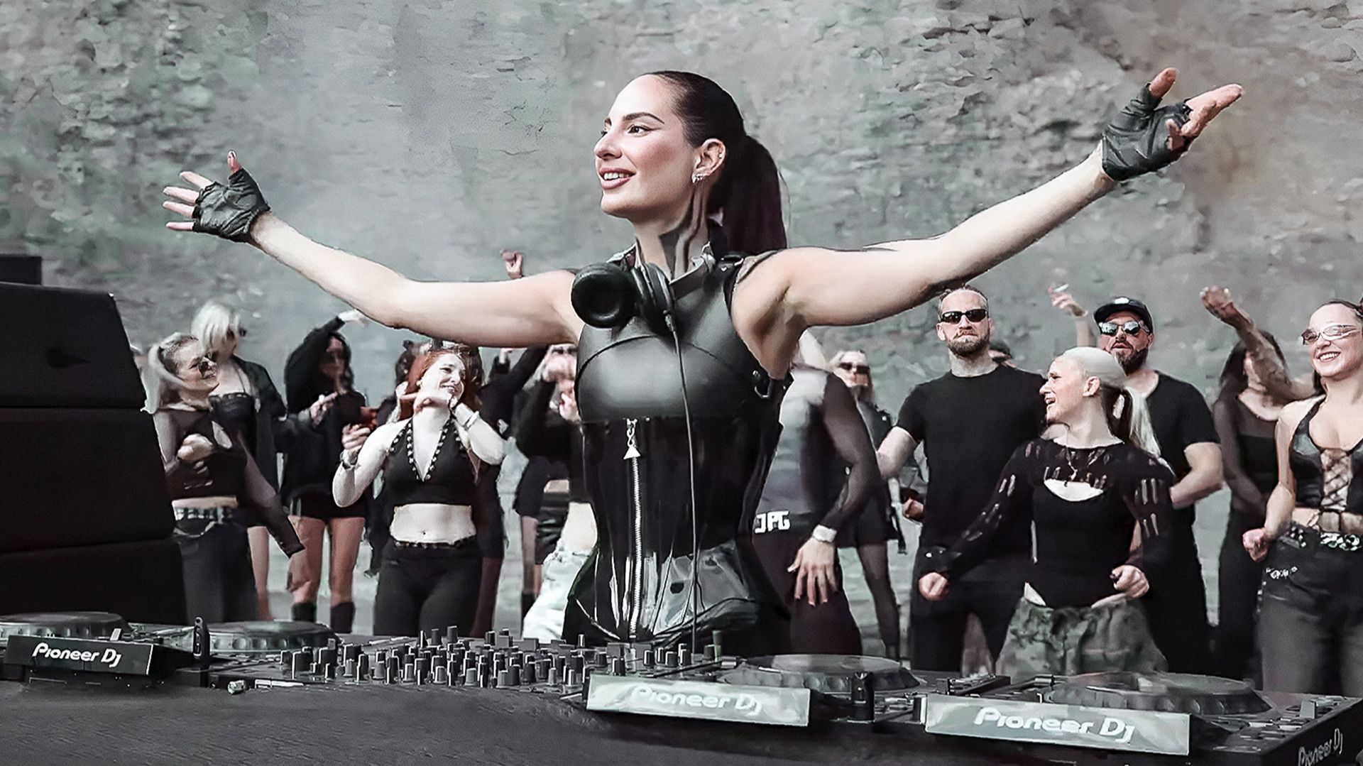 Lilly Palmer - Secret Rave @ Stone Quarry, Germany