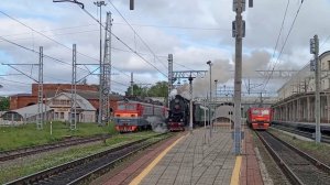 Отправление паровоза Л 5289 с ретропоездом Селигер со станции Бологое