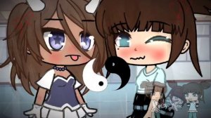 ﹥:3