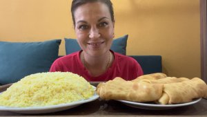 МУКБАНГ САЛАТ МИМОЗА/БЛИНЧИКИ С СМЕТАНОЙ/MUKBANG ЕДА ОБЖОР