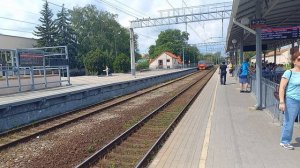 Прибытие электрички на вокзал Пятигорска.