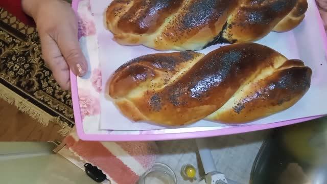 Пышный дрожжевой рулет на сыворотке  Без яиц и без лишних затрат!