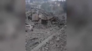 جنوب لبنان.. أضرار جسيمة ناتجة عن الغارة الإسرائيلية على بلدة الدوير