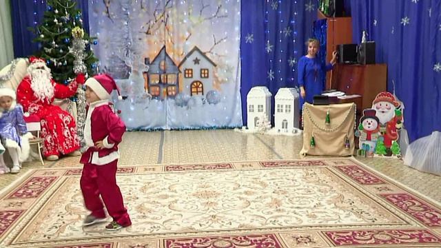 Новогодний праздник 2023 ЛДС-2 гр.Улыбка