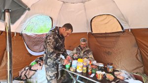 РЫБАЛКА НА СЕТИ ВЕСНОЙ. ГОТОВИМ ОБЕД В ПАЛАТКЕ, ПРОВЕРЯЕМ СЕТИ. ВЫЕЗД НА НОВОЙ ЛОДКЕ МАРК-370.