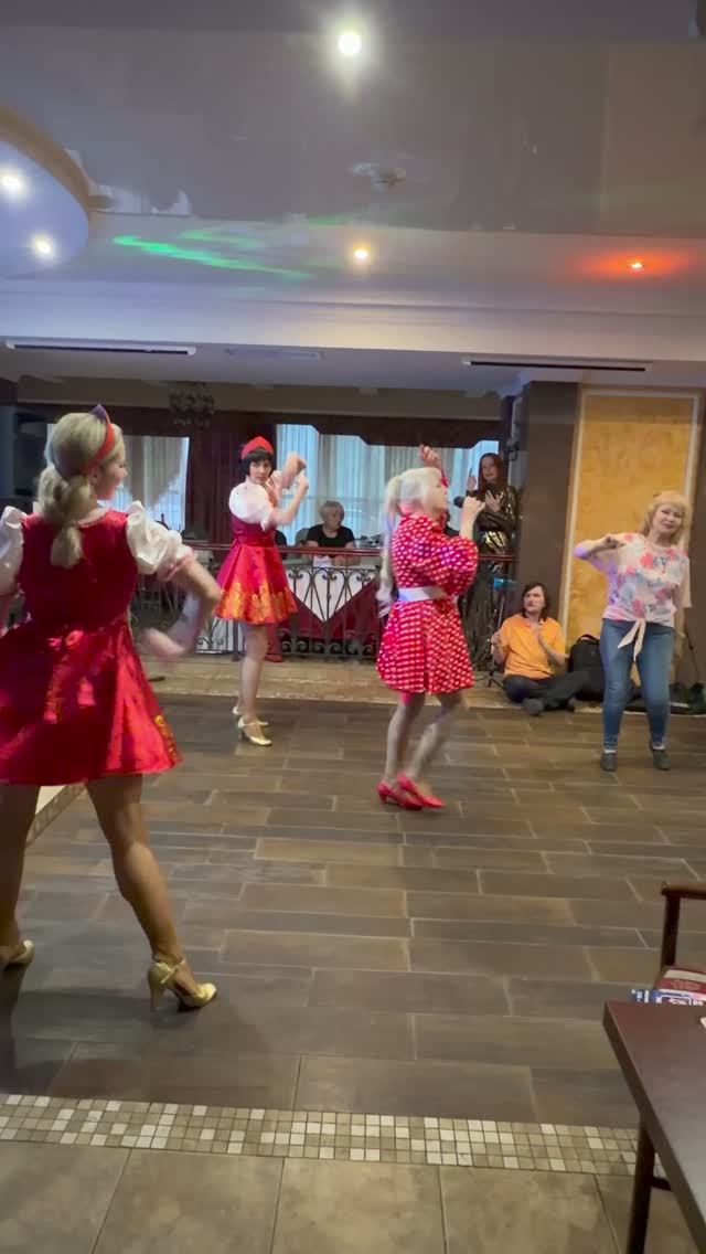 Ты целуешься классно в Санкт-Петербурге #inessa #тыцелуешьсяклассно #русскаямузыка #живыепесни
