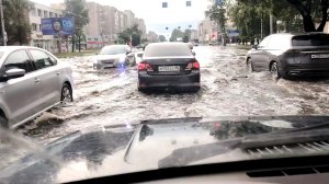 Нива БРОНТО. Отказали оба вентилятора, мотор греется, но мы едем! Потоп в Вологде БМВ не вывезла.