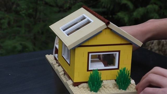 Крошечный гавайский пляжный домик LEGO® MOC смотреть онлайн