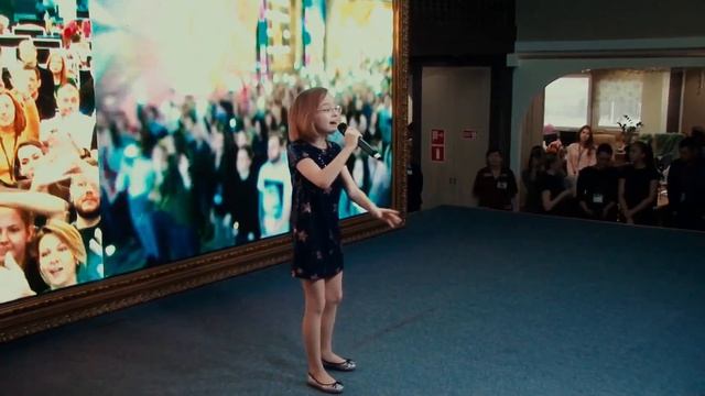 ВИКА СТАРИКОВА - концерт в компании СИМА -  ЛЭНД