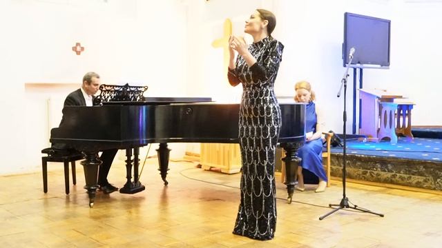 Моя самая любимая певица Евгения Красилова исполняет «El Vito». Фортепиано — Игорь Гольденберг