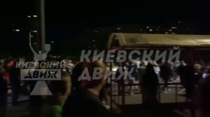 🇺🇦⚔️🇺🇦 Бунт в Киеве: народ восстал против ТЦК

▪️Крупный конфликт с ТЦК прямо сейчас происходит
