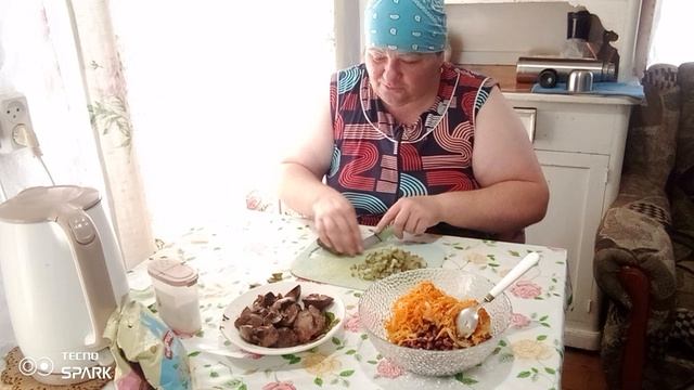 Салат из печени сделала - вкусный 👌. смотреть онлайн