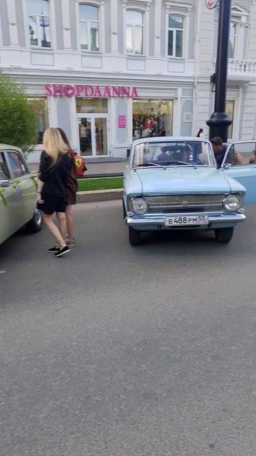 Ретро автомобили