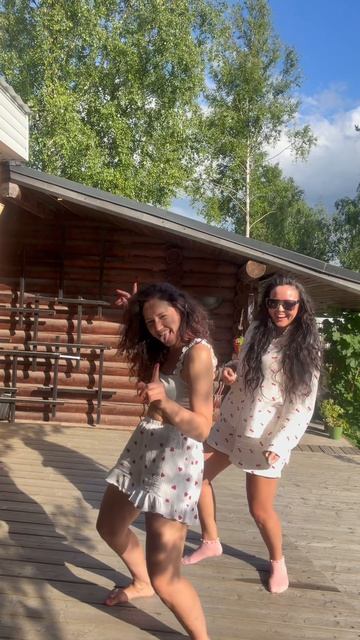 Как мы с сестрой пытались снять танец под самый топовый трек 😂🫣👯♀️