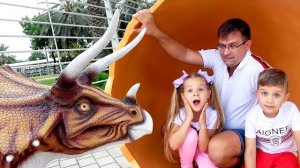 Посетили с папой парк динозавров 🦕🦖(для детей)