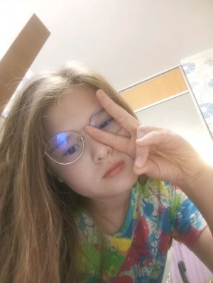 а ну-ка заходите все я провожу сегодня этот день