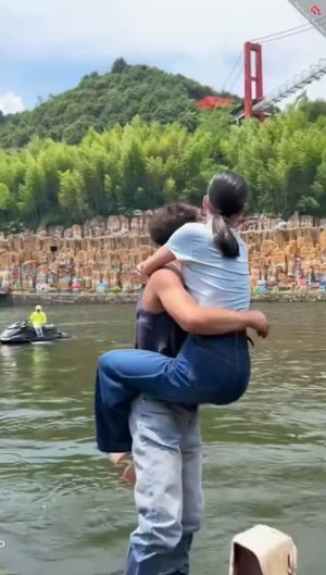Flyboard. Искупал красавицу. Wetlook
