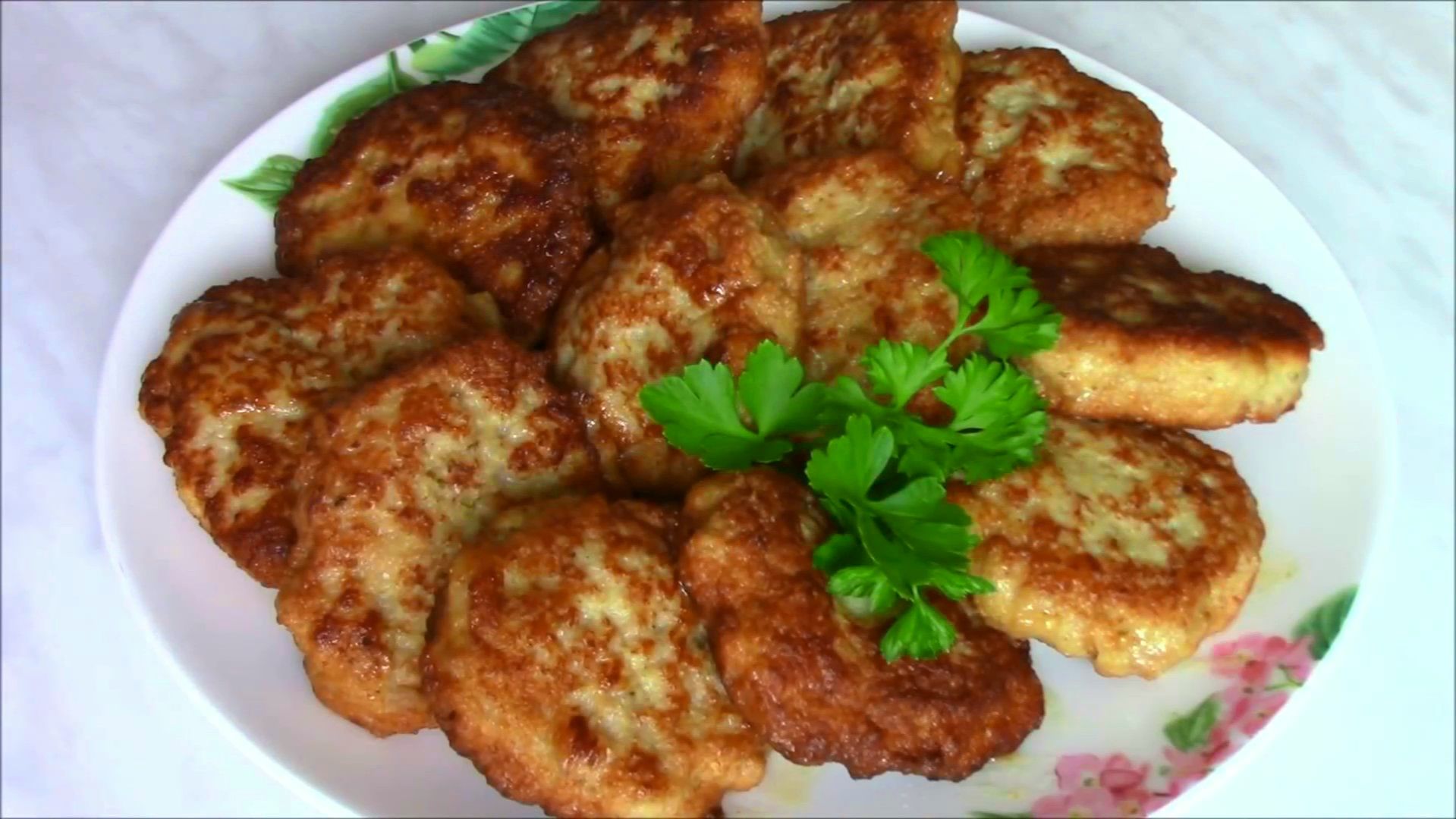 Улетные котлеты из фарша с манкой  - только поставила на стол, а их уже нет!