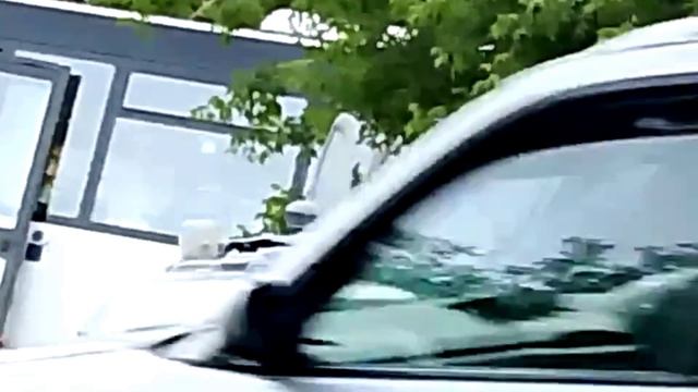 Нива и автобус столкнулись в Омске