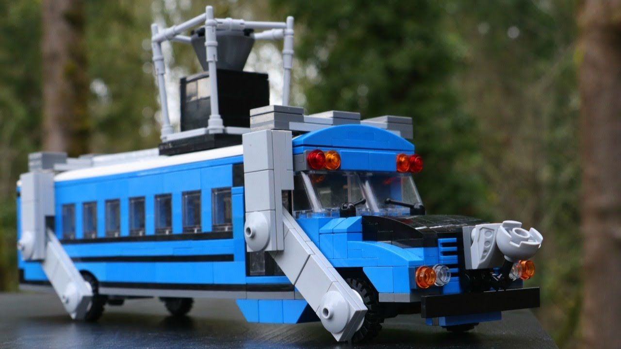 Боевой автобус LEGO из Fortnite⎪ LEGO MOC смотреть онлайн