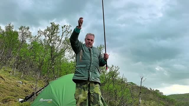 Первый поход на рыбалку: сопки, природа, улов смотреть онлайн