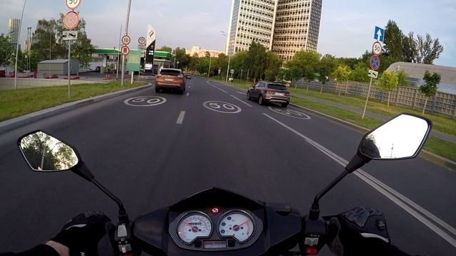 На скутере по Москве Stels Vortex 150 смотреть онлайн