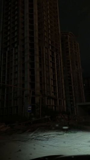 Я в Грозном ) но он почти, как Дубай 😅😅