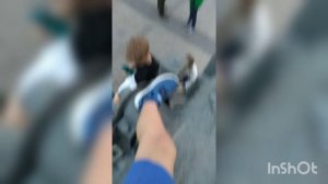 Я нахажусь на анабережной
