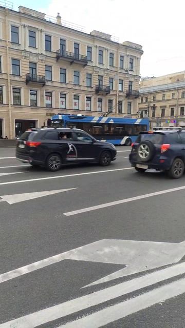 Ленинград (Санкт-Петербург), Невский проспект, Гостиный Двор - Торговый Центр и станция метро