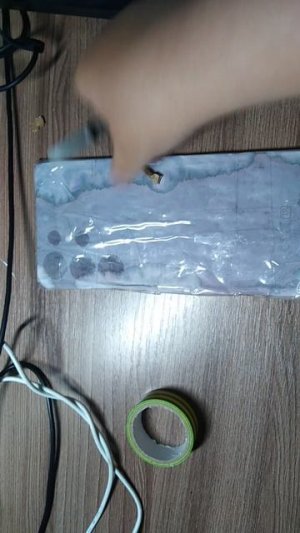 Краш тест телфона samsung s26 ultra ножницами #5
