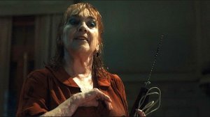 Безумная старуха — Русский трейлер