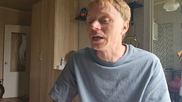 СИЖУ ПЛАЧУ 😭