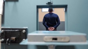 Житель Крыма осужден на 17 лет колонии за госизмену