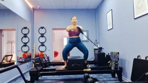 REFORMER PILATES FOR STRENGTH & MOBILITY | FEELING FLEXIBLE & LENGTHENED  Пилатес  Реформер