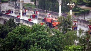 После ливня особо полезно поливать цветы, это же за бюджетные деньги