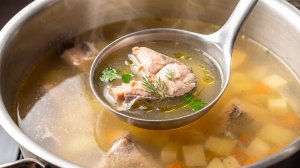 Почему я не знала этого раньше?! Всего одна скумбрия и картошка — а вкус превосходит дорогущую уху!