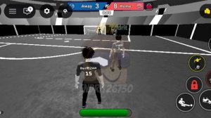 играю в футбол в Roblox