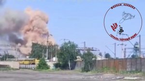 Удар БПЛА-камикадзе Герань по зданию локомотивного депо в Конотопе Сумской области 💥🇷🇺👊