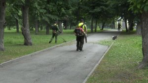 Осуждённые наводят порядок в парках Рязани