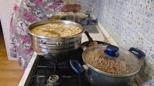 фкусная минутка-купили.... готовим супчик, греча, самая вкусная еда на мангале