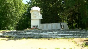 (Рыбинск-40) РЕМОНТ МЕМОРИАЛА ПОГИБШИМ СУДОСТРОИТЕЛЯМ
