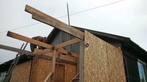 Она очень странная. Домашние дела.