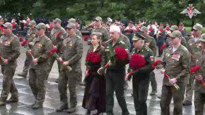Министр обороны РФ и участники СВО возложили цветы к Могиле Неизвестного Солдата у Кремлевской стены