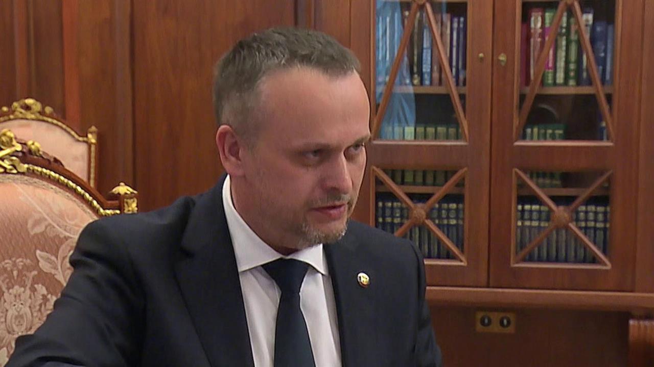 Владимир Путин обсудил с главой Минтранса развитие железнодорожной инфраструктуры РФ