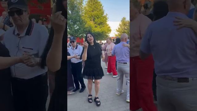Белые розы.... 14.06.26.
