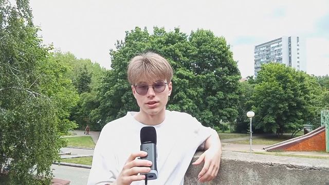 特罗伊茨克的名胜古迹：青年科研工作者纪念碑